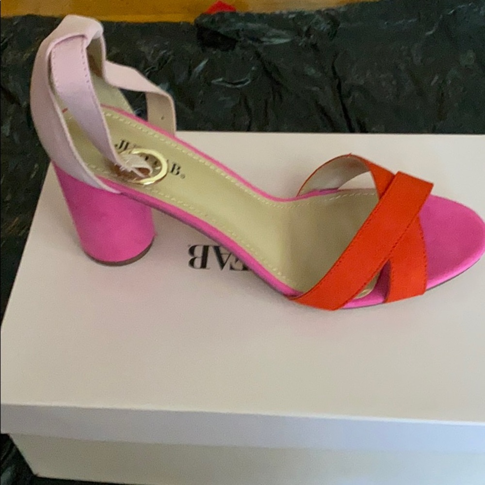 Sandals - Picture 3 of 3